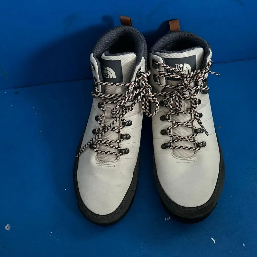 The North Face Back to Berkeley Mid WATERPROOF Vintage White Hiking Boot 12